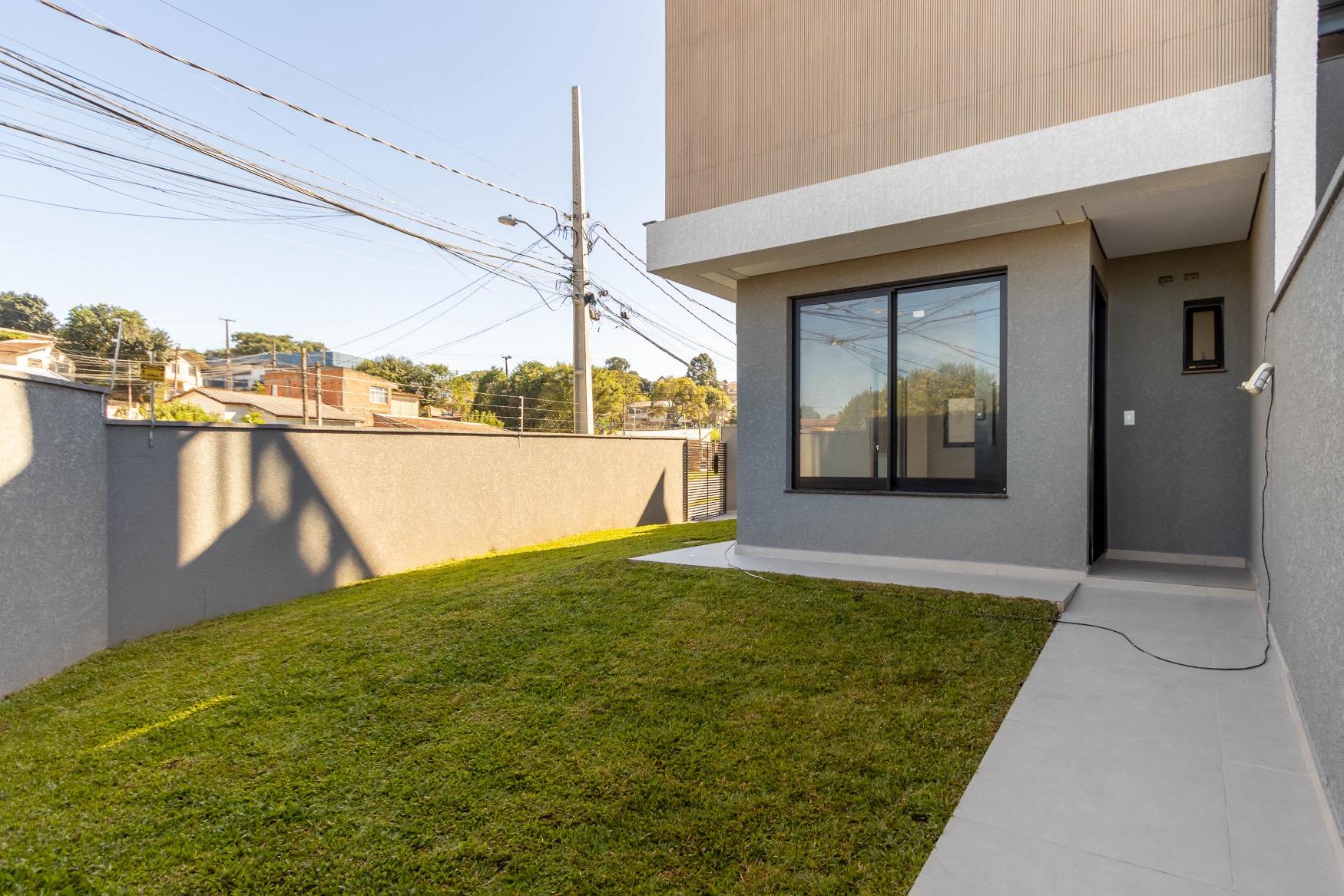 Sobrado à venda com 3 quartos, 120m² - PILARZINHO,Curitiba
