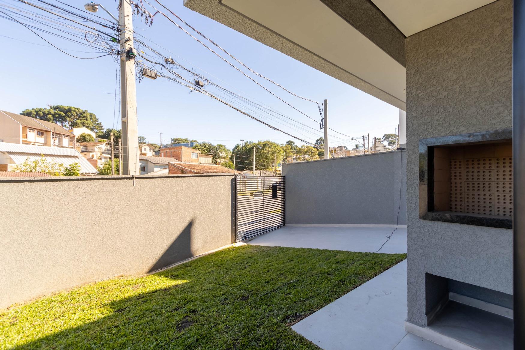 Sobrado à venda com 3 quartos, 120m² - PILARZINHO,Curitiba