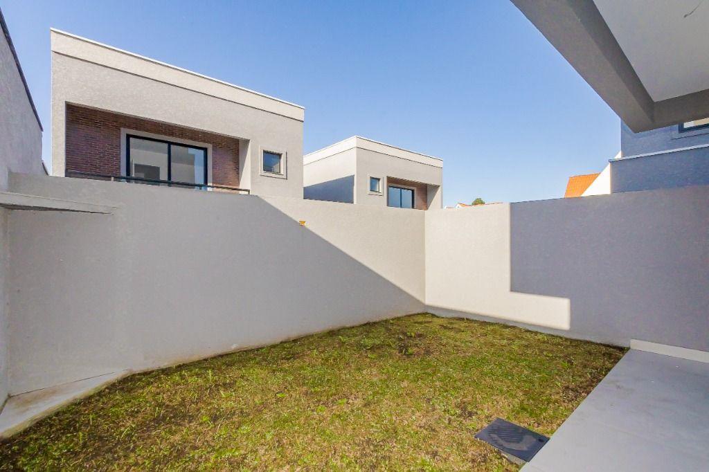 Sobrado à venda com 3 quartos, 119m² - Boa vista,Curitiba