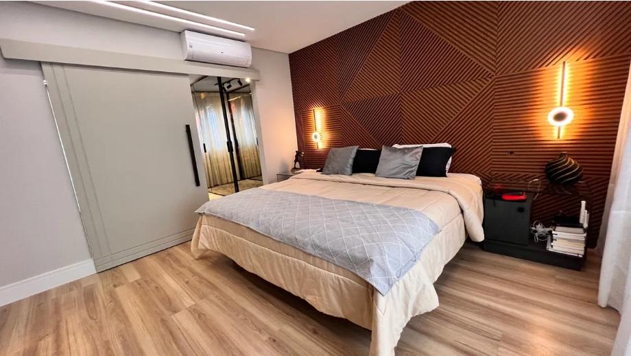  - LINDO QUADRIPLEX TOTALMENTE MOBILIADO EM CONDOMÍNIO FECHADO.