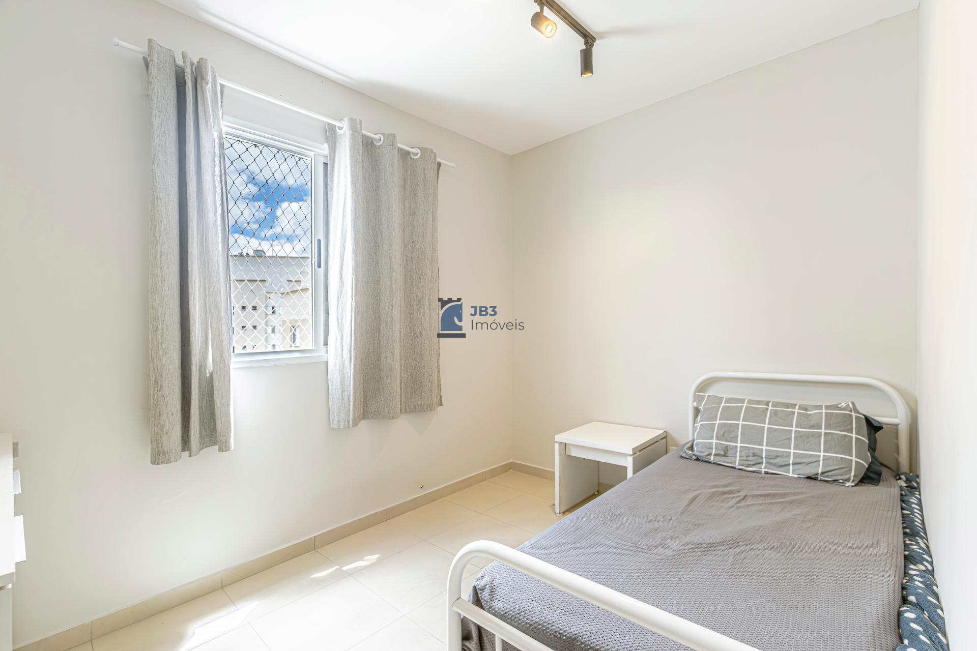 Apartamento à venda com 3 quartos, 61m² - TINGUI,Curitiba