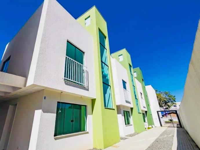 Sobrado à venda com 2 quartos, 82m² - SANTA FELICIDADE,Curitiba