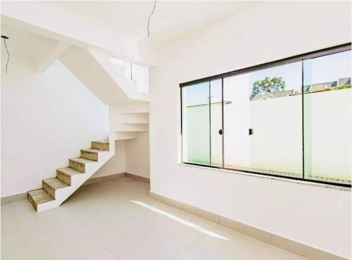 Sobrado à venda com 2 quartos, 82m² - SANTA FELICIDADE,Curitiba