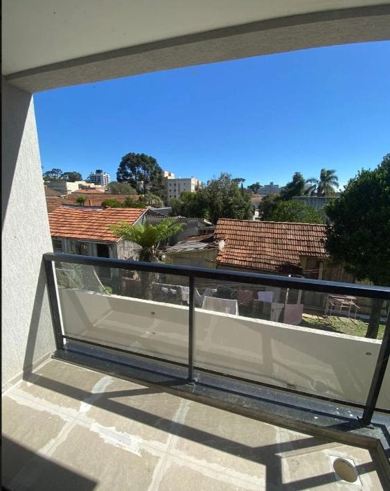 Sobrado à venda com 3 quartos, 149m² - BACACHERI,Curitiba